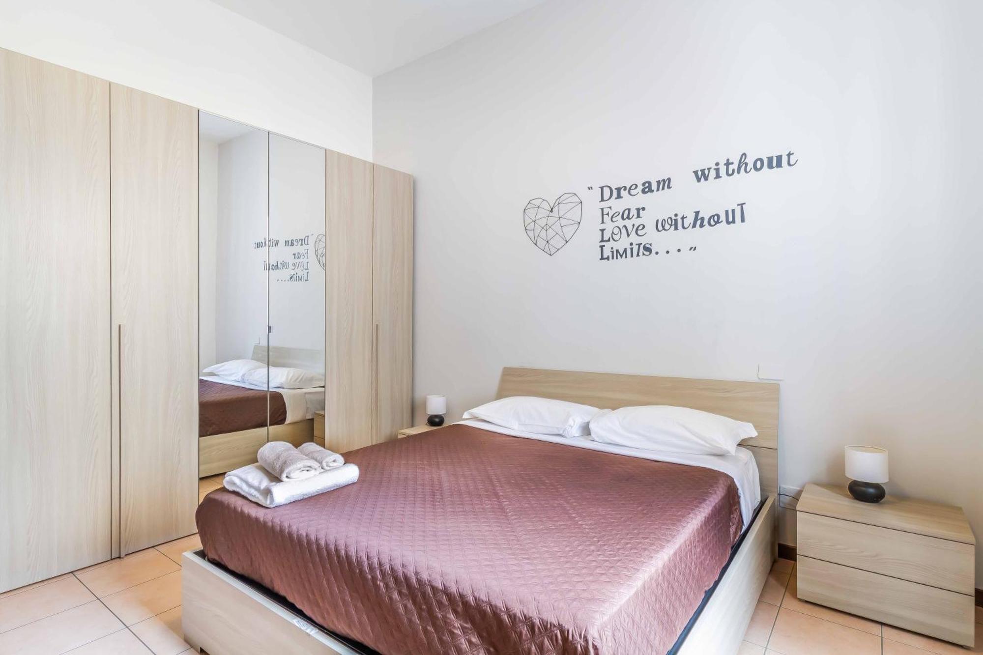 Apartment Domusmi San Gregorio 10 Mailand